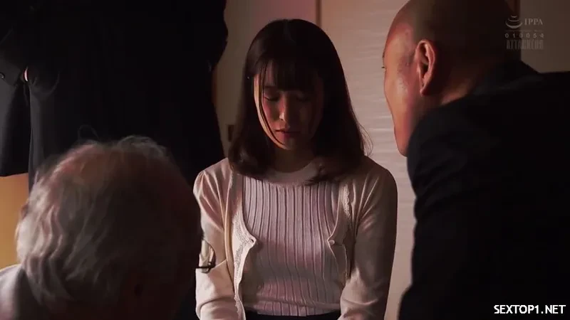 Em gái nhỏ bán thân giúp bố thế chấp tài sản giang hồ Em gái nhỏ bán thân giúp bố thế chấp tài sản giang hồ